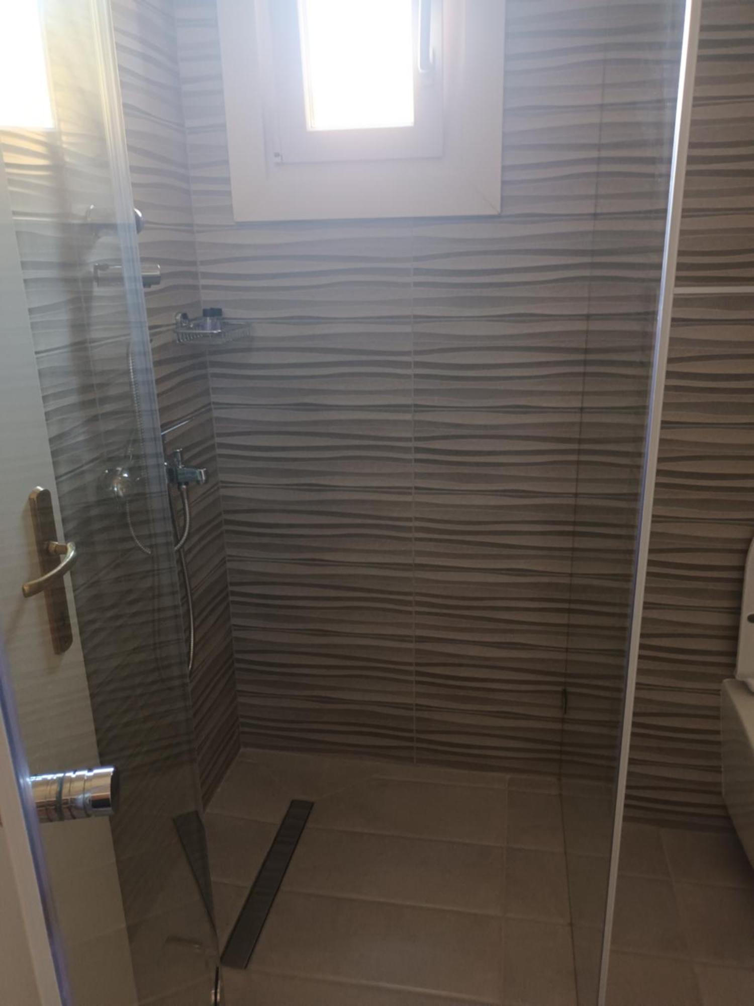 Krystal Hotel Krystallopigí Buitenkant foto
